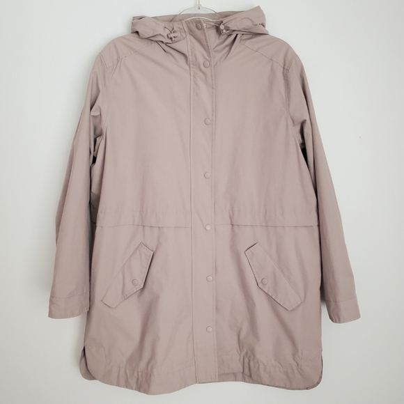 Water Resistant Jacket Size Large - Picture 1 of 8